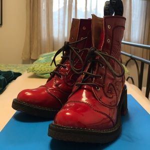 John Fluevog Slacker Tardy Red